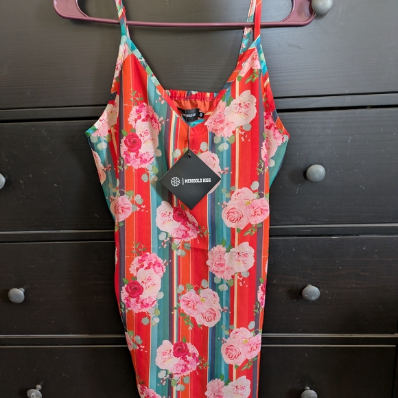 Merigold Kiss Tops - NEW! Merigold Kiss Floral Striped Tank Top